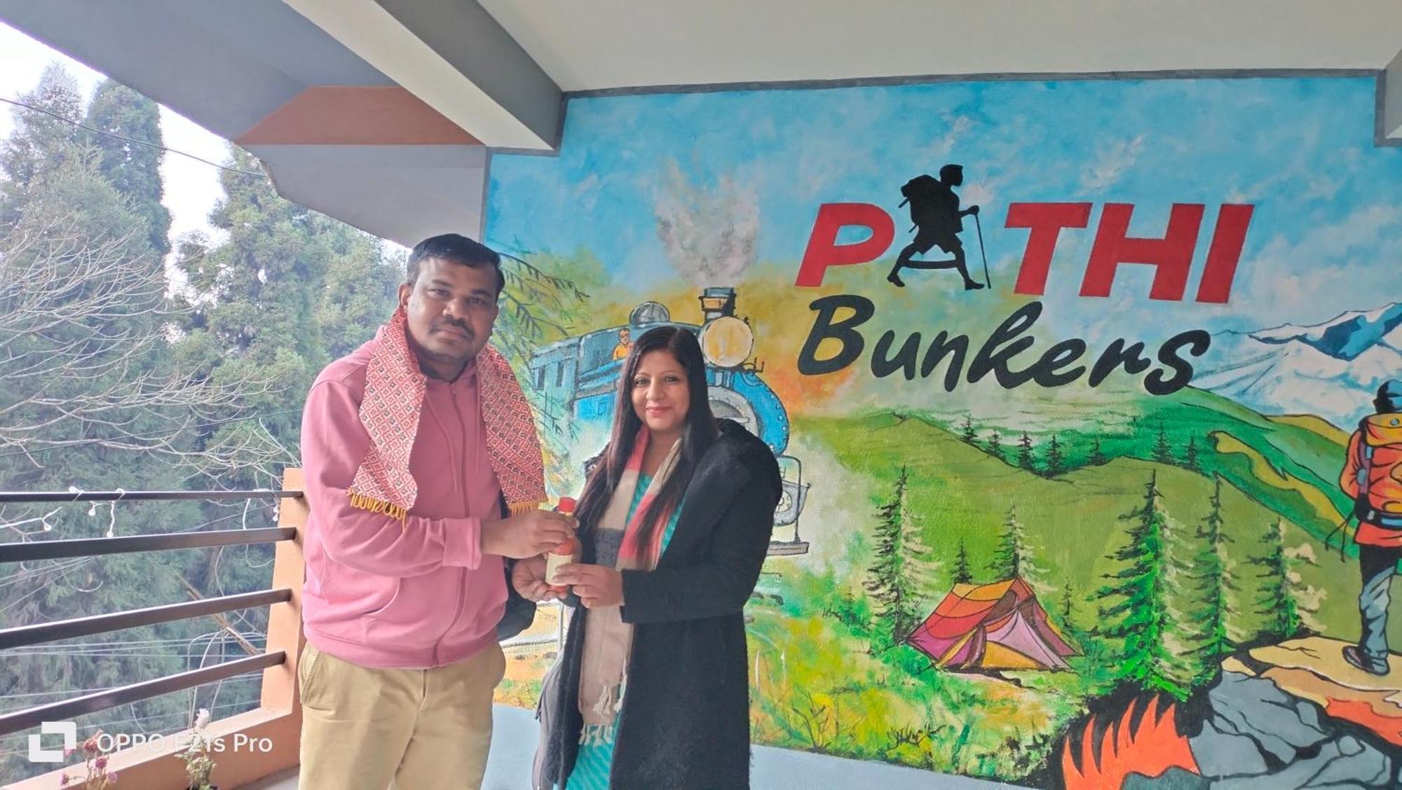 Pathi Bunkers Hostel Darjeeling  Bagian luar foto