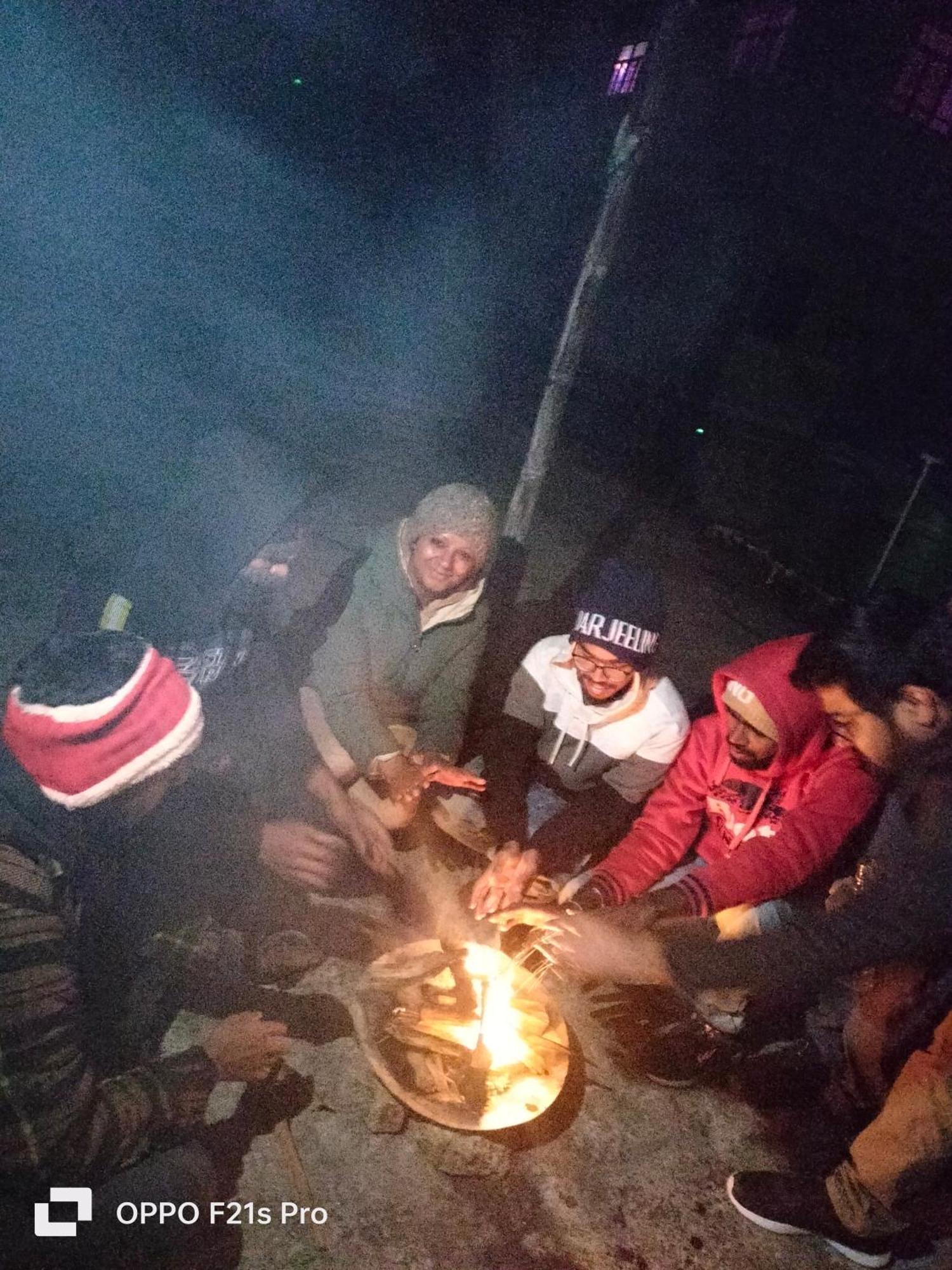 Pathi Bunkers Hostel Darjeeling  Bagian luar foto